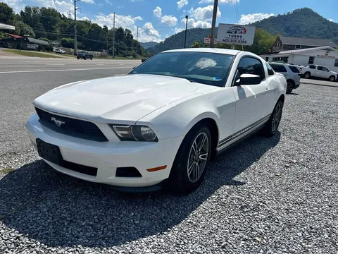 2012 Ford Mustang Coupe 2D