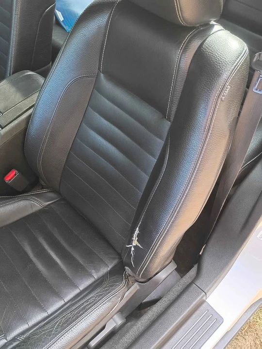 2012 Ford S197 Mustang - Image 7 of 14