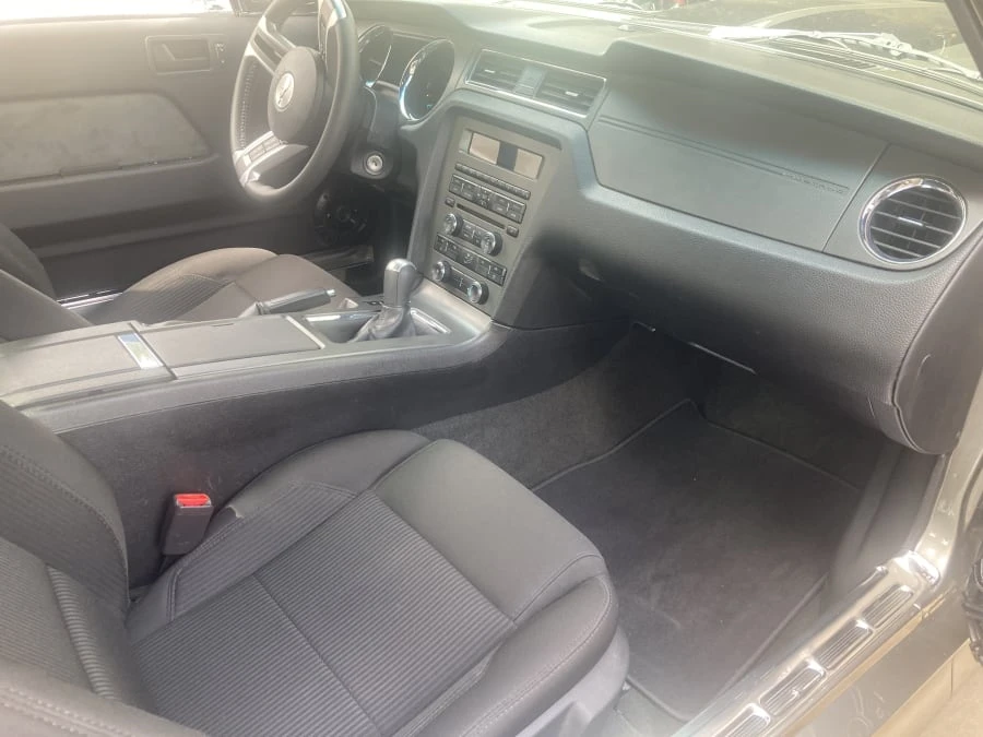 2012 Ford S197 Mustang - Image 7 of 12