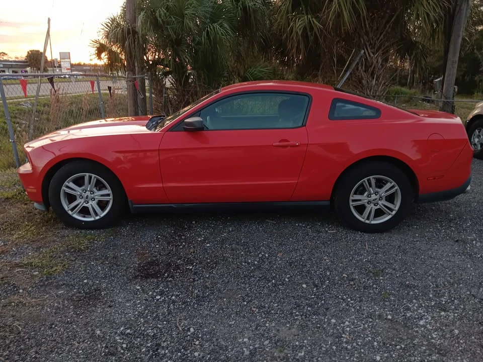 2012 Ford S197 Mustang - Image 2 of 14