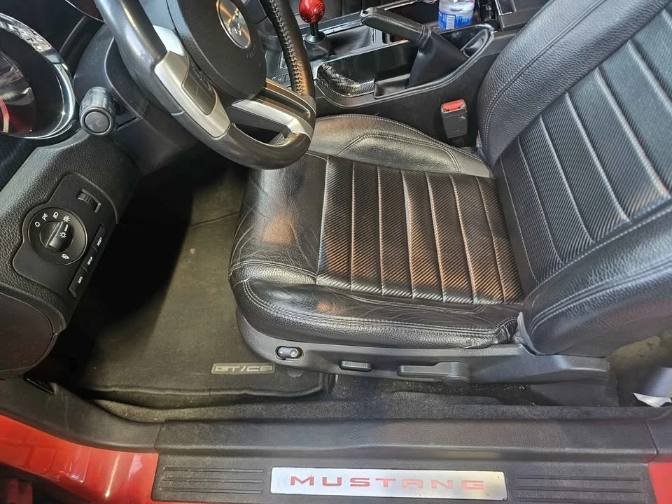 2012 Ford S197 Mustang - Image 6 of 10