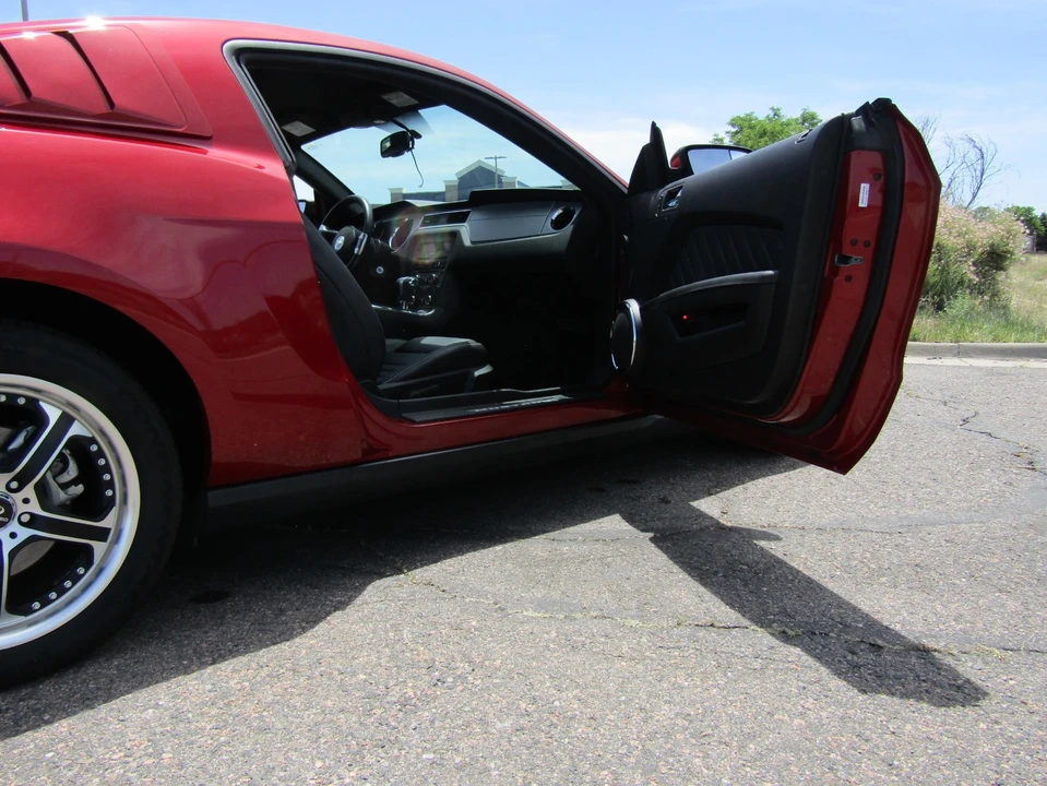 2012 Ford S197 Mustang GT - Image 23 of 31