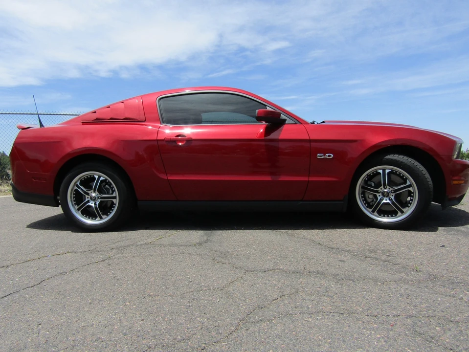 2012 Ford S197 Mustang GT - Image 8 of 31