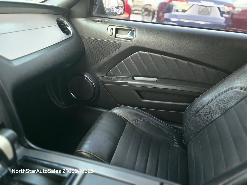 2012 Ford S197 Mustang - Image 10 of 20