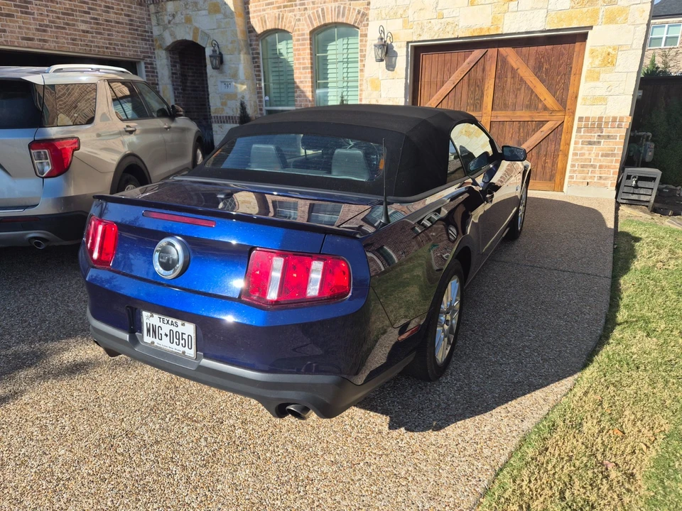 2012 Ford S197 Mustang - Image 6 of 16
