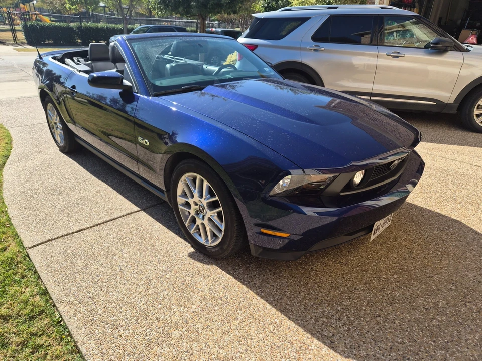 2012 Ford S197 Mustang - Image 2 of 16