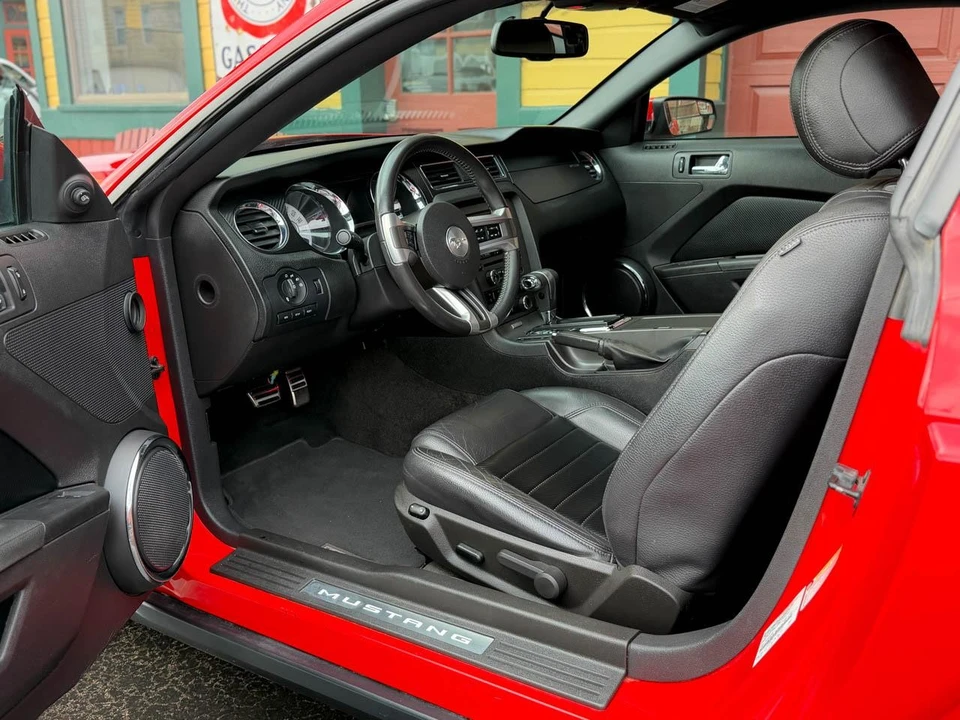 2012 Ford S197 Mustang - Image 15 of 21