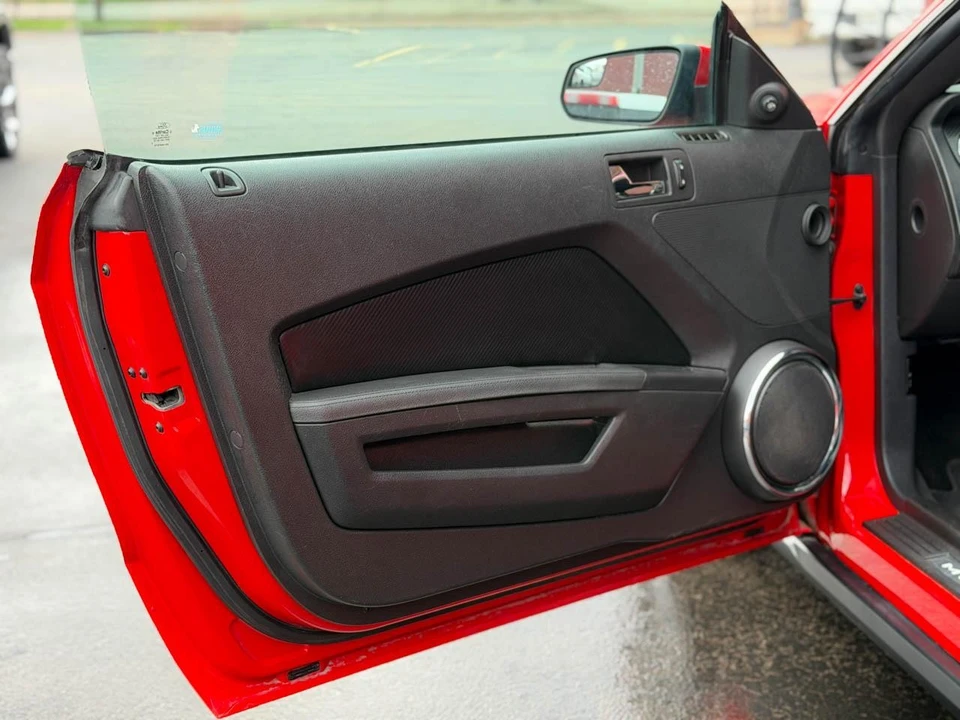 2012 Ford S197 Mustang - Image 14 of 21