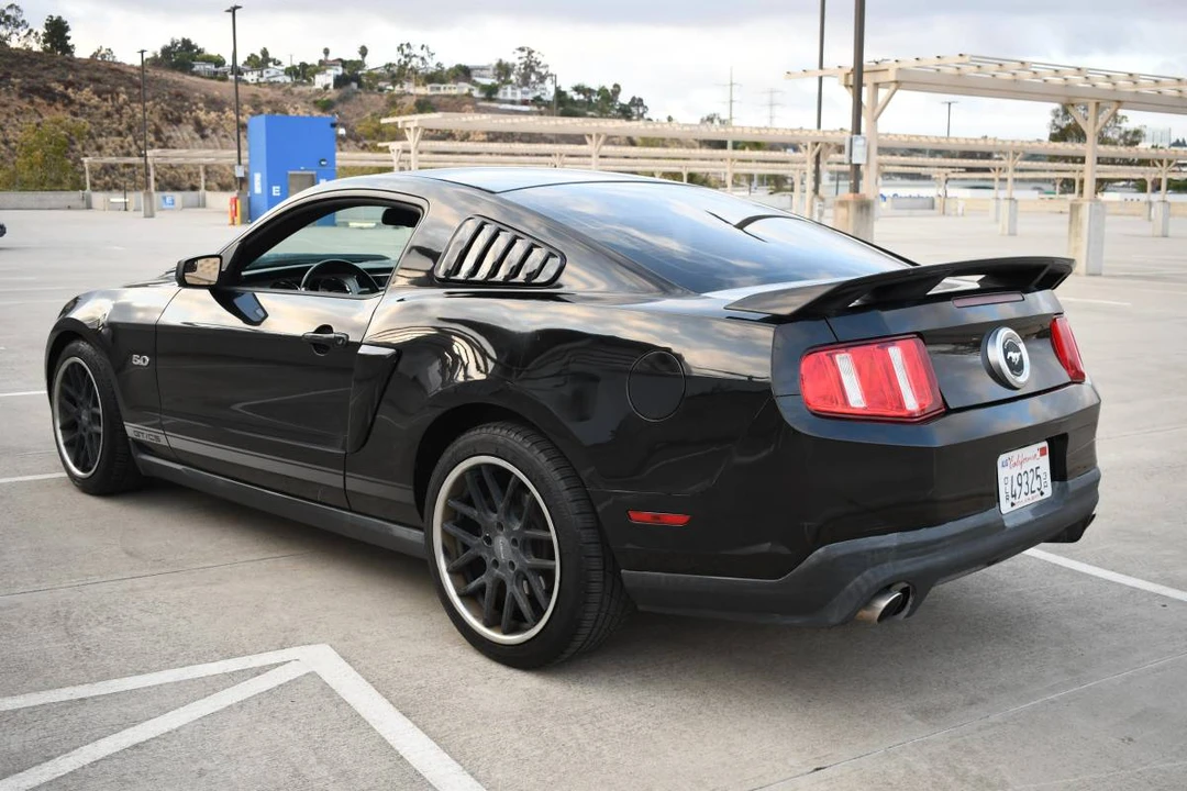 2012 Ford S197 Mustang GT - Image 5 of 12