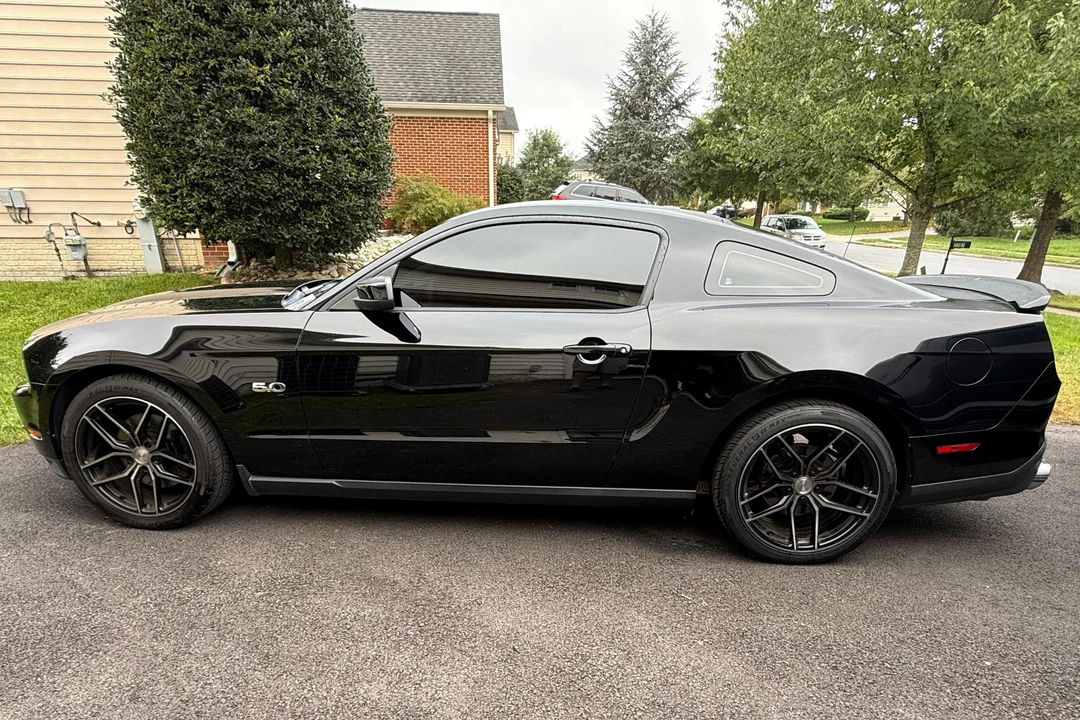 2012 Ford S197 Mustang - Image 3 of 31