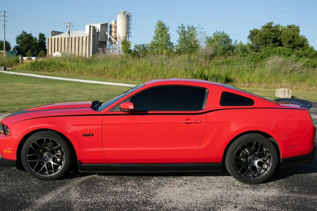 2012 Ford S197 Mustang - Image 11 of 31