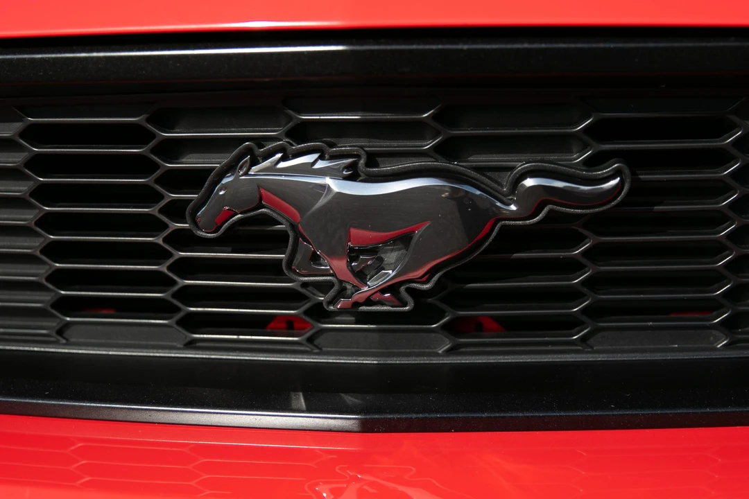 2012 Ford S197 Mustang - Image 25 of 31