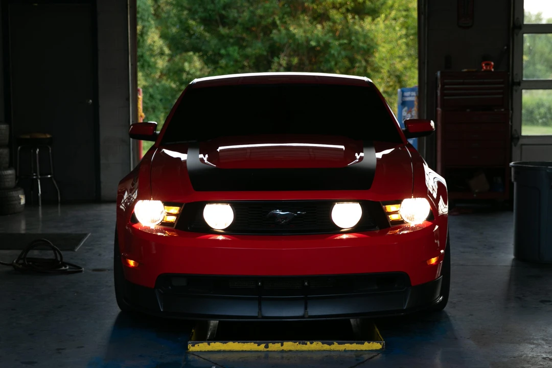2012 Ford S197 Mustang - Image 6 of 31