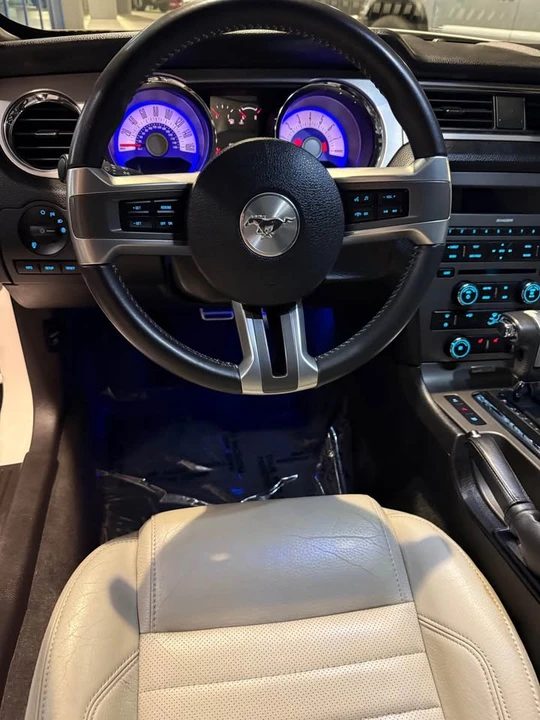 2012 Ford S197 Mustang - Image 9 of 12