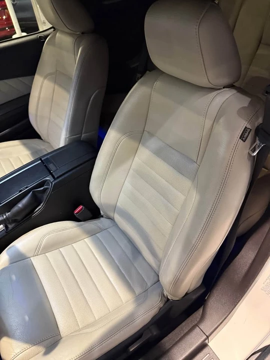2012 Ford S197 Mustang - Image 10 of 12