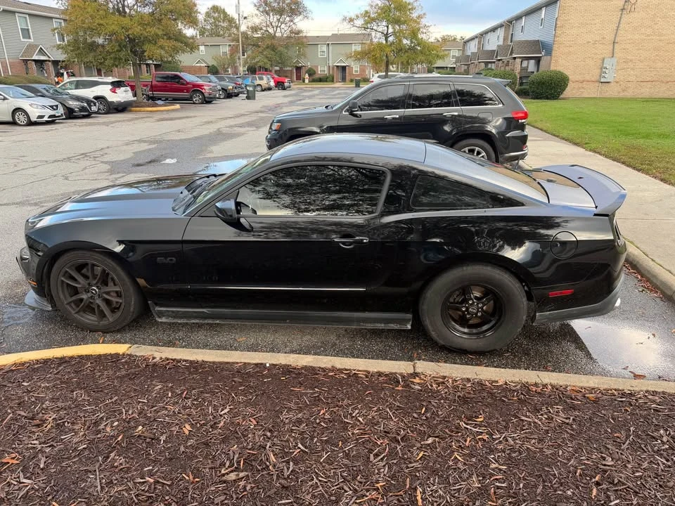 2012 Ford S197 Mustang - Image 2 of 7