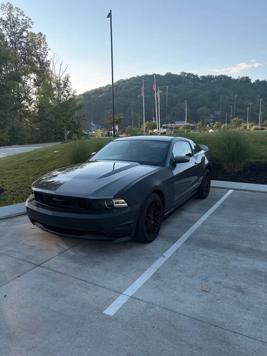 2012 Ford S197 Mustang GT - Image 2 of 9
