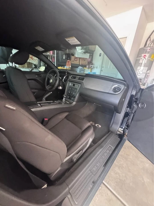 2012 Ford S197 Mustang GT - Image 6 of 10