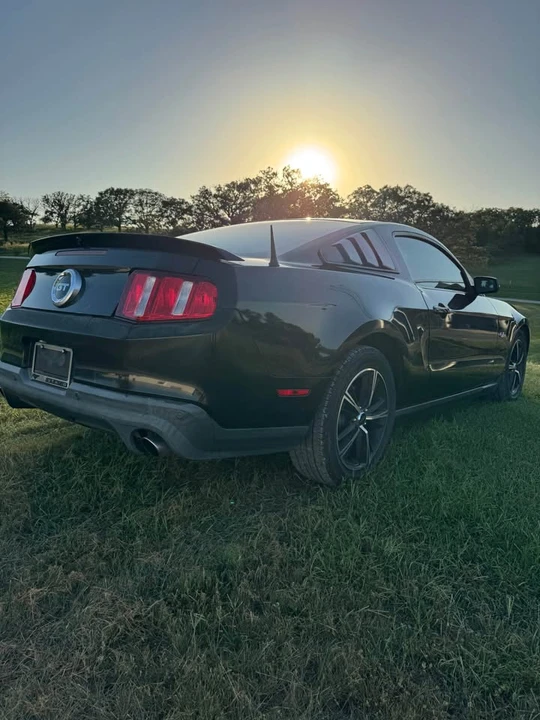2012 Ford S197 Mustang GT - Image 3 of 8