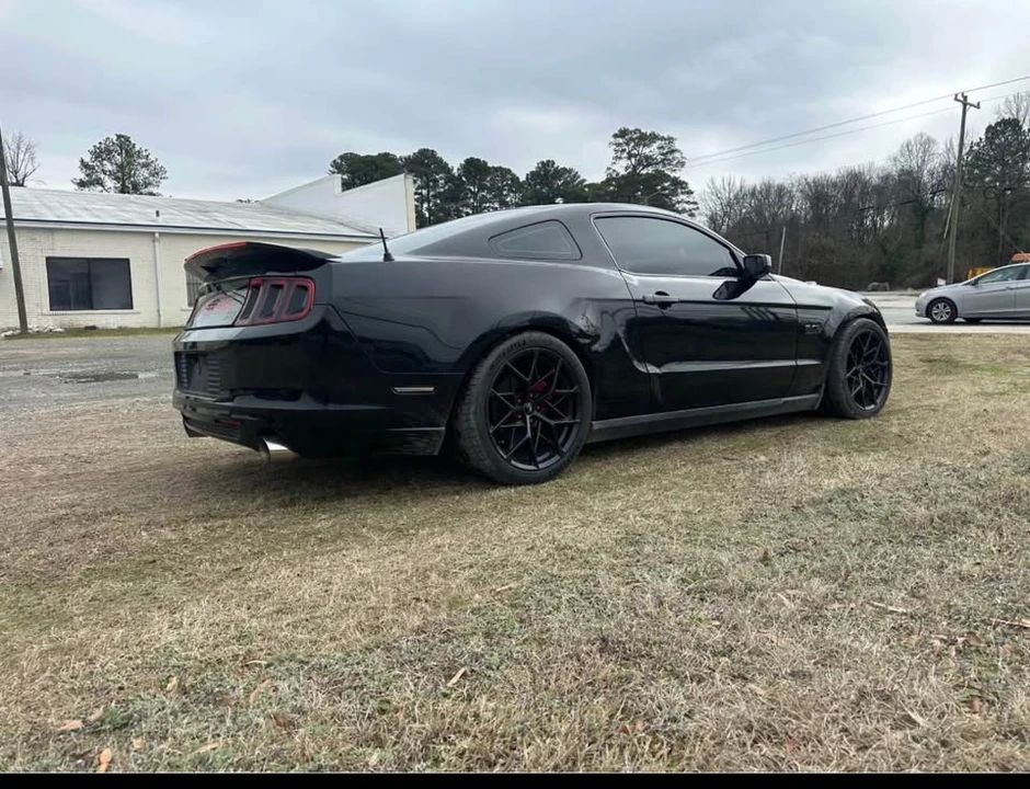 2012 Ford S197 Mustang GT - Image 4 of 8