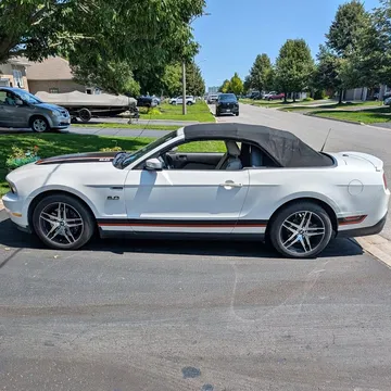 2012 Ford Mustang GT Premium Convertible