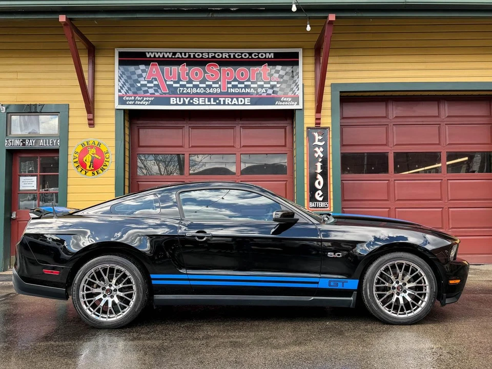 2012 Ford S197 Mustang - Image 3 of 31