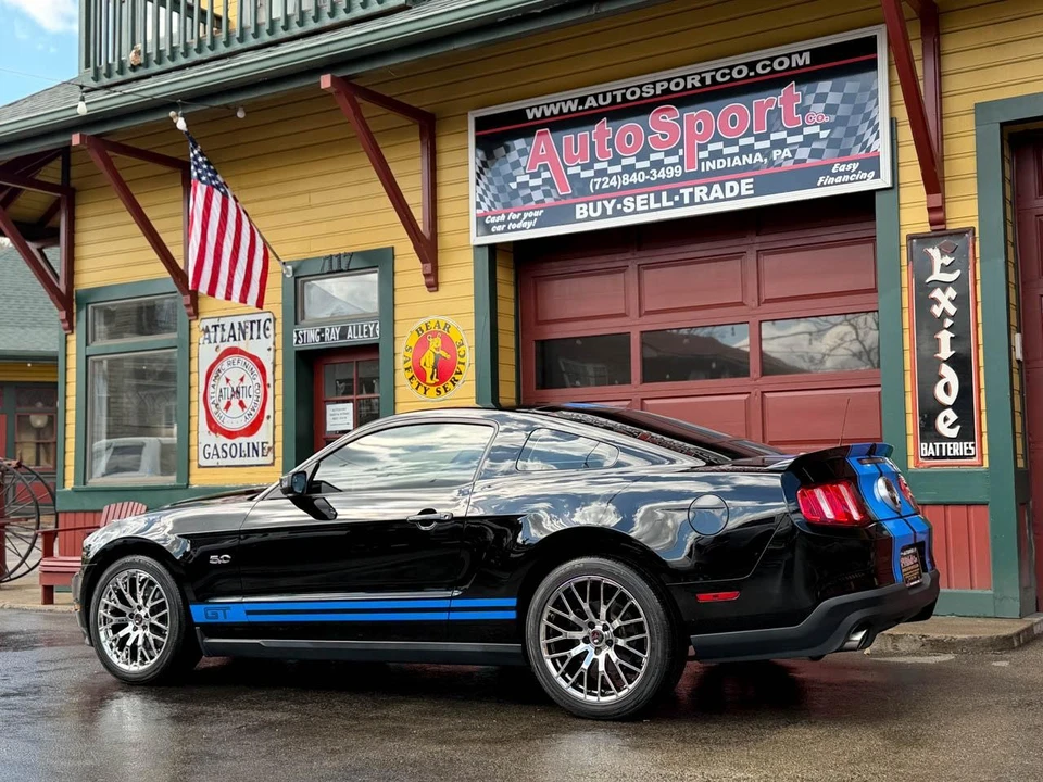 2012 Ford S197 Mustang - Image 10 of 31