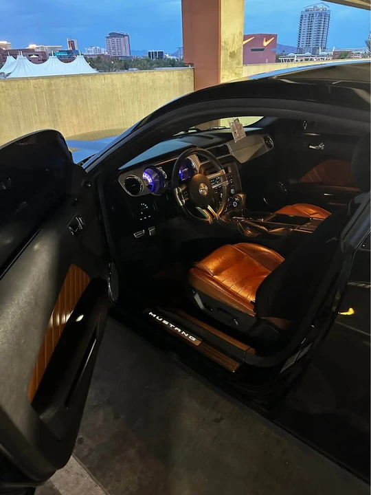 2012 Ford S197 Mustang - Image 6 of 7