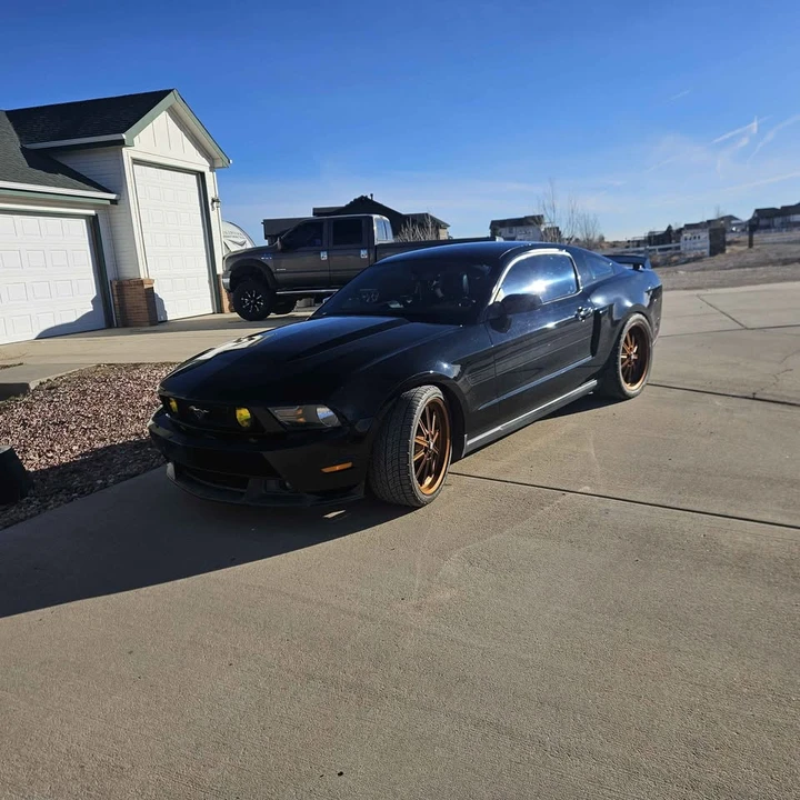 2012 Ford S197 Mustang - Image 2 of 8