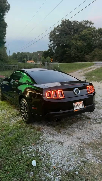 2012 Ford S197 Mustang GT - Image 7 of 15