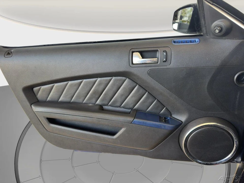 2012 Ford S197 Mustang - Image 13 of 21