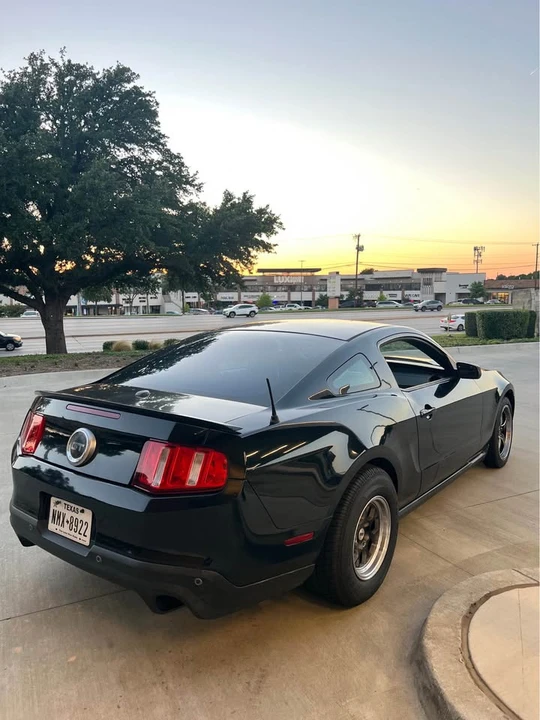 2012 Ford S197 Mustang GT - Image 2 of 10