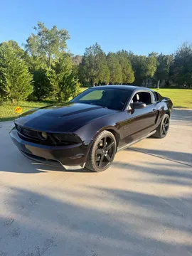 2012 Ford Mustang GT Premium Coupe 2D