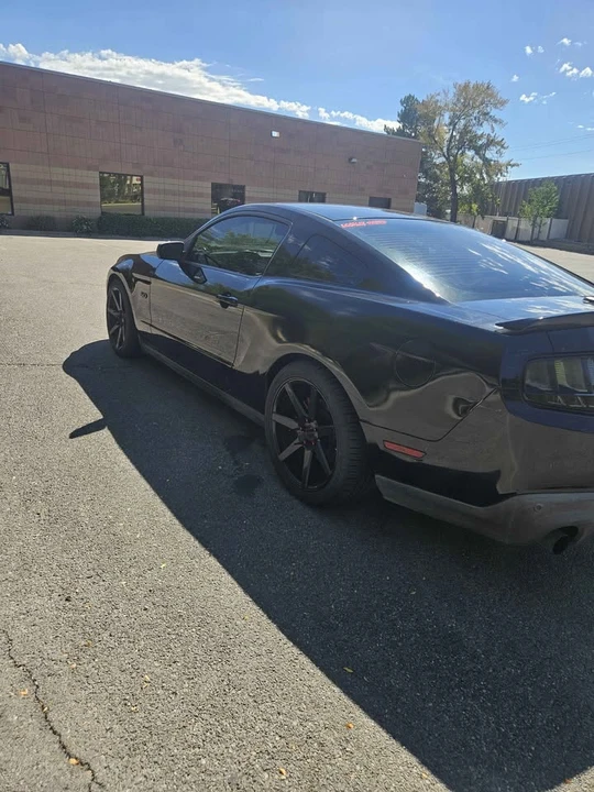 2012 Ford S197 Mustang GT - Image 5 of 8