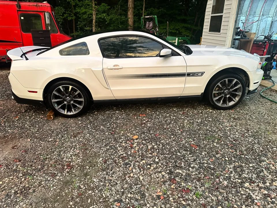 2012 Ford S197 Mustang GT - Image 3 of 8