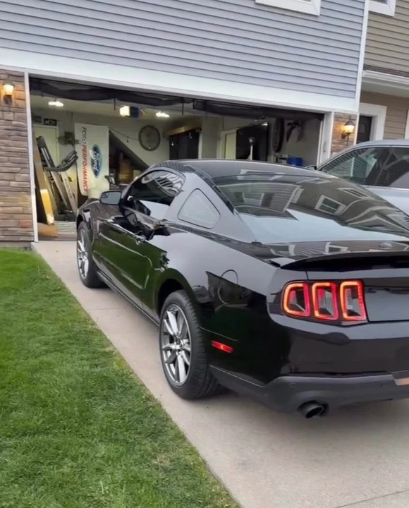 2012 Ford S197 Mustang GT - Image 12 of 14