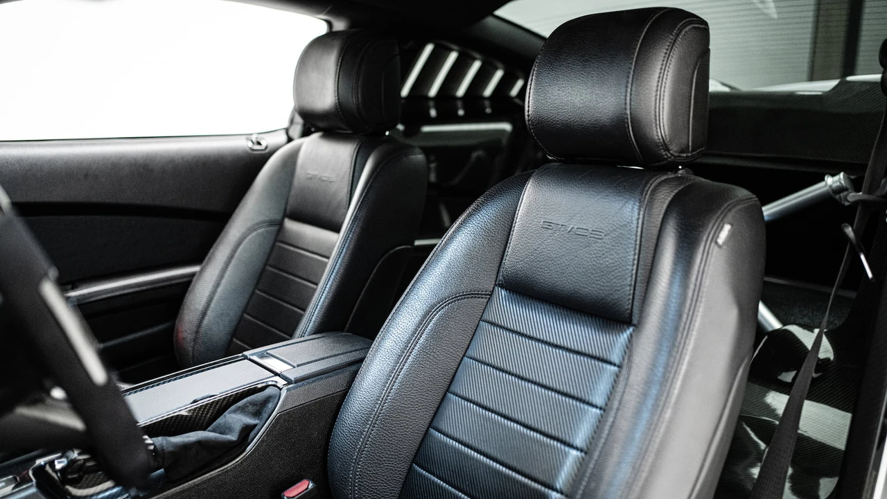 2012 Ford S197 Mustang - Image 6 of 23