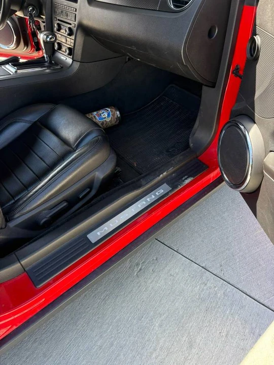 2012 Ford S197 Mustang - Image 8 of 10