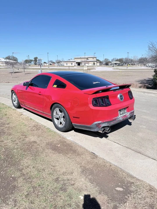 2012 Ford S197 Mustang - Image 2 of 11