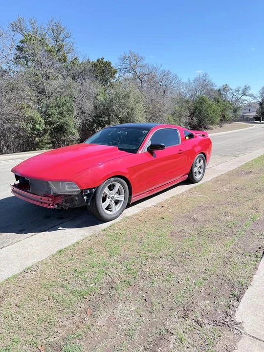 2012 Ford S197 Mustang - Image 4 of 11