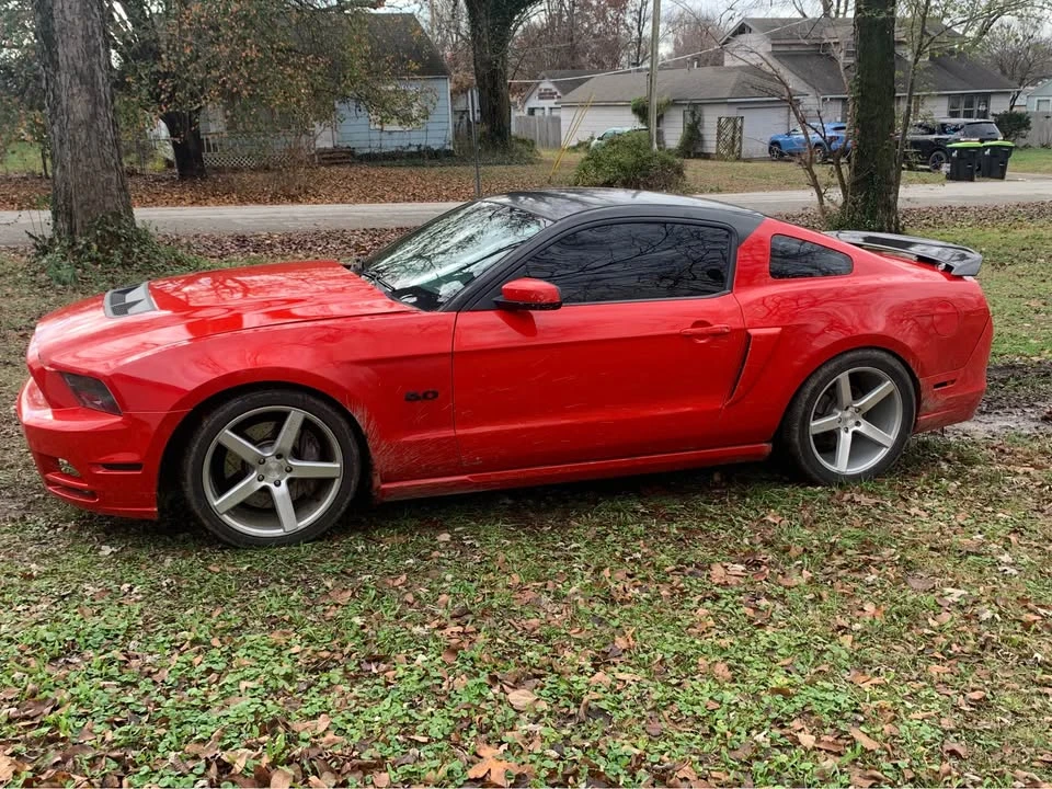 2012 Ford S197 Mustang - Image 2 of 5