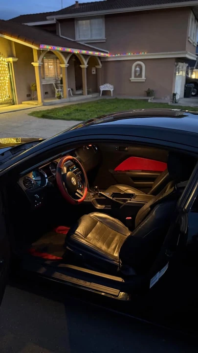 2012 Ford S197 Mustang - Image 5 of 6