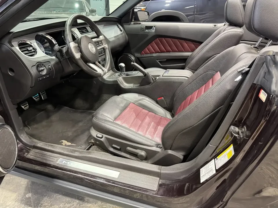 2012 Ford S197 Mustang - Image 15 of 20