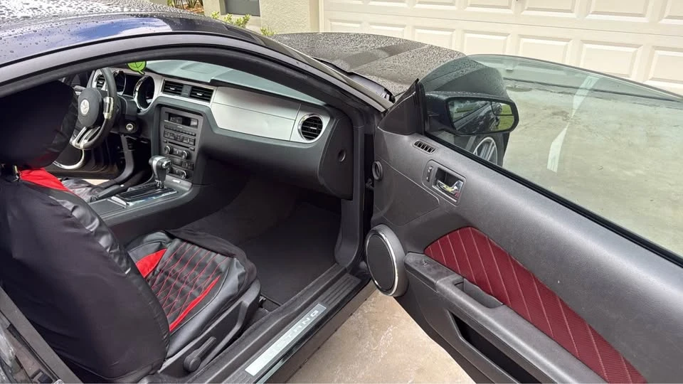 2012 Ford S197 Mustang - Image 10 of 11