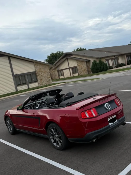 2012 Ford S197 Mustang - Image 9 of 16