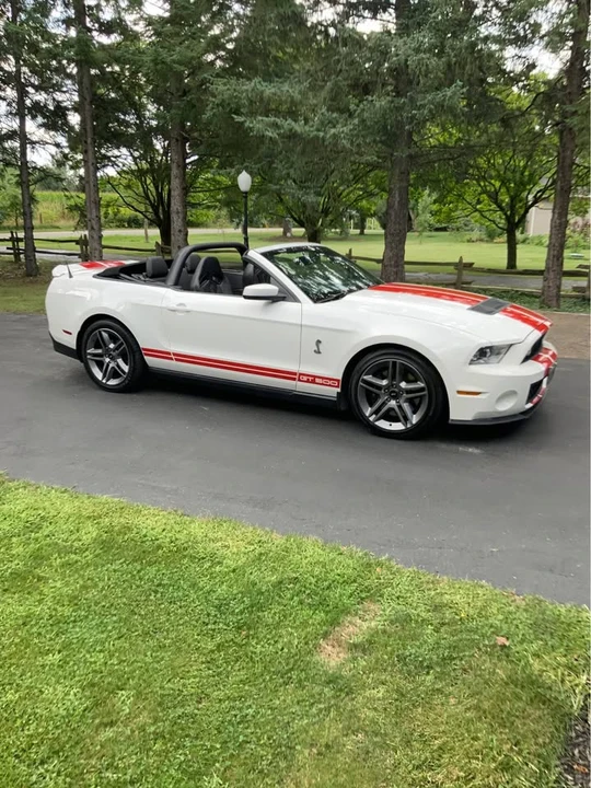 2012 Ford S197 Mustang - Image 11 of 12