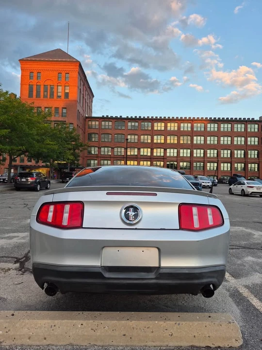 2012 Ford S197 Mustang - Image 6 of 17