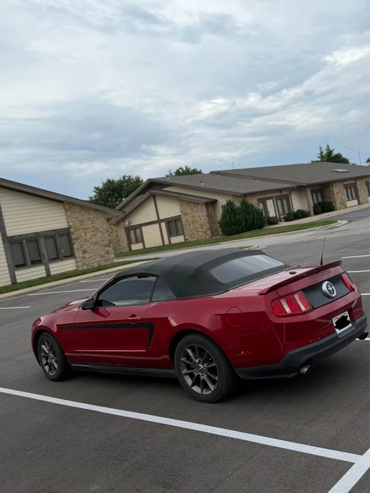 2012 Ford S197 Mustang - Image 7 of 16