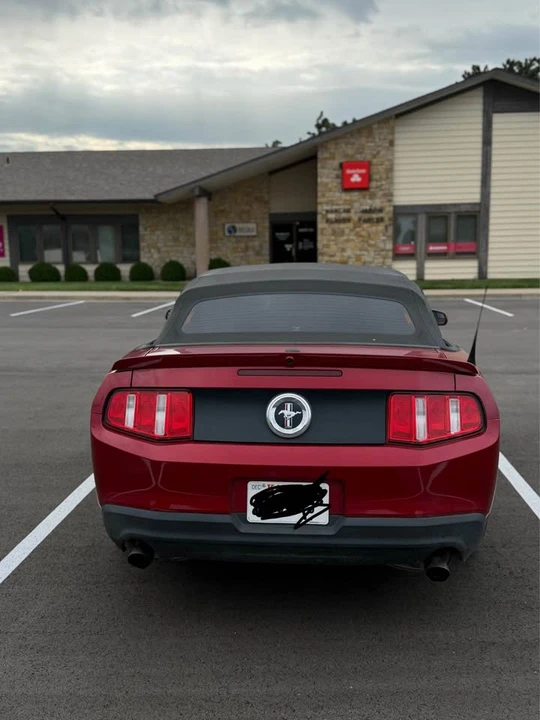 2012 Ford S197 Mustang - Image 6 of 16