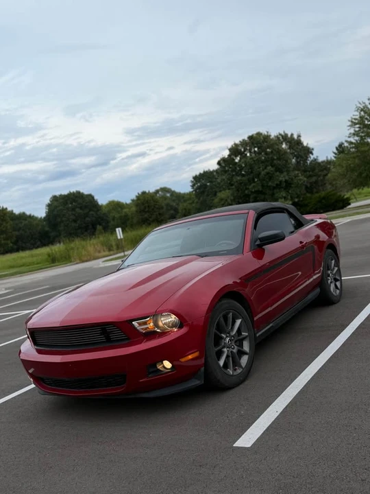 2012 Ford S197 Mustang - Image 2 of 16